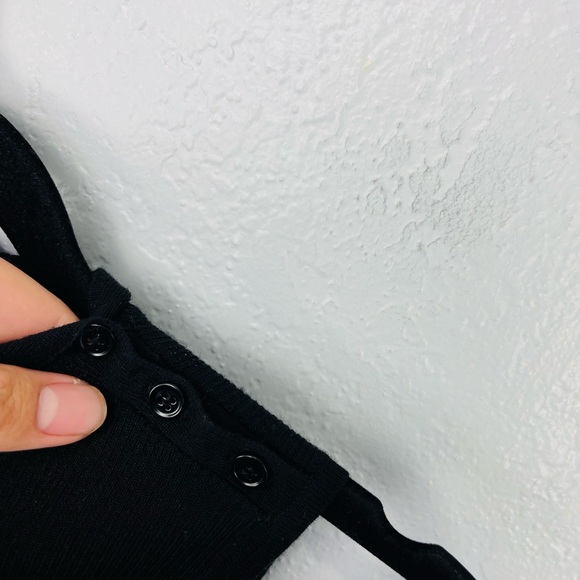 Theory Leendelle Refine Ribbed-Knit Funnel-Neck Black Sleeveless Marino Wool Top - Picture 4 of 9